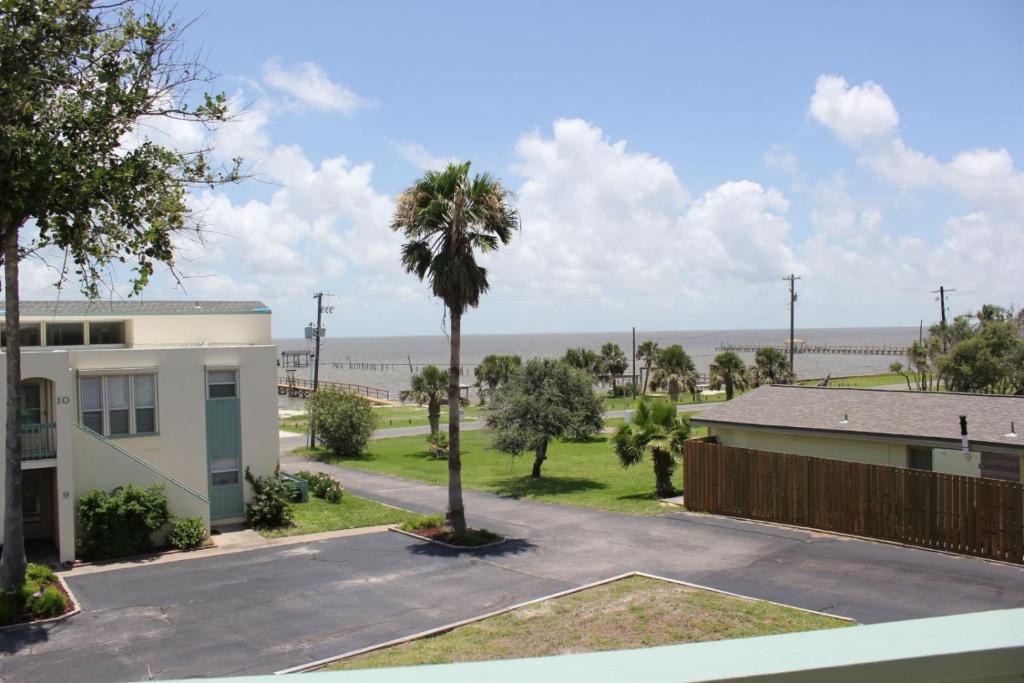 Sailhouse House | Coastal Charm