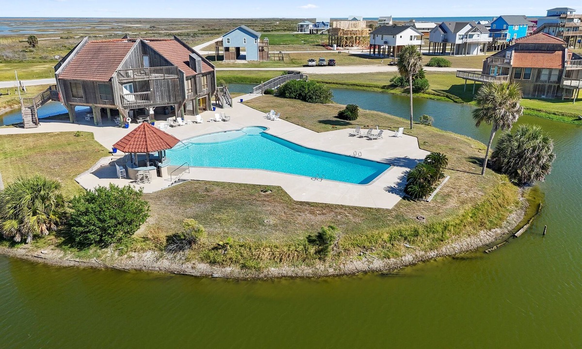 Matagorda House | Coastal Lagoon Retreat in Matagorda w/Beach Views & Pool Access