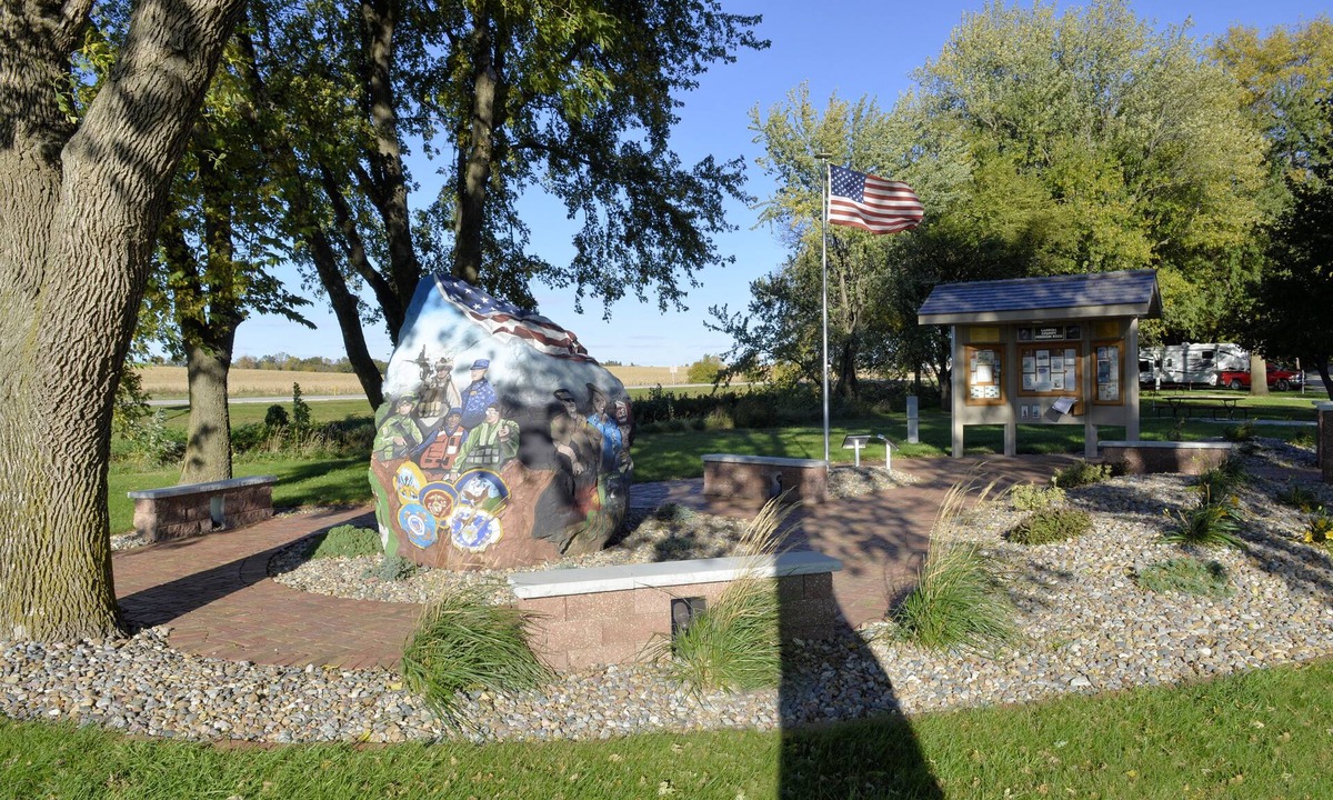 Manning Hotel | Cobblestone Inn & Suites - Manning