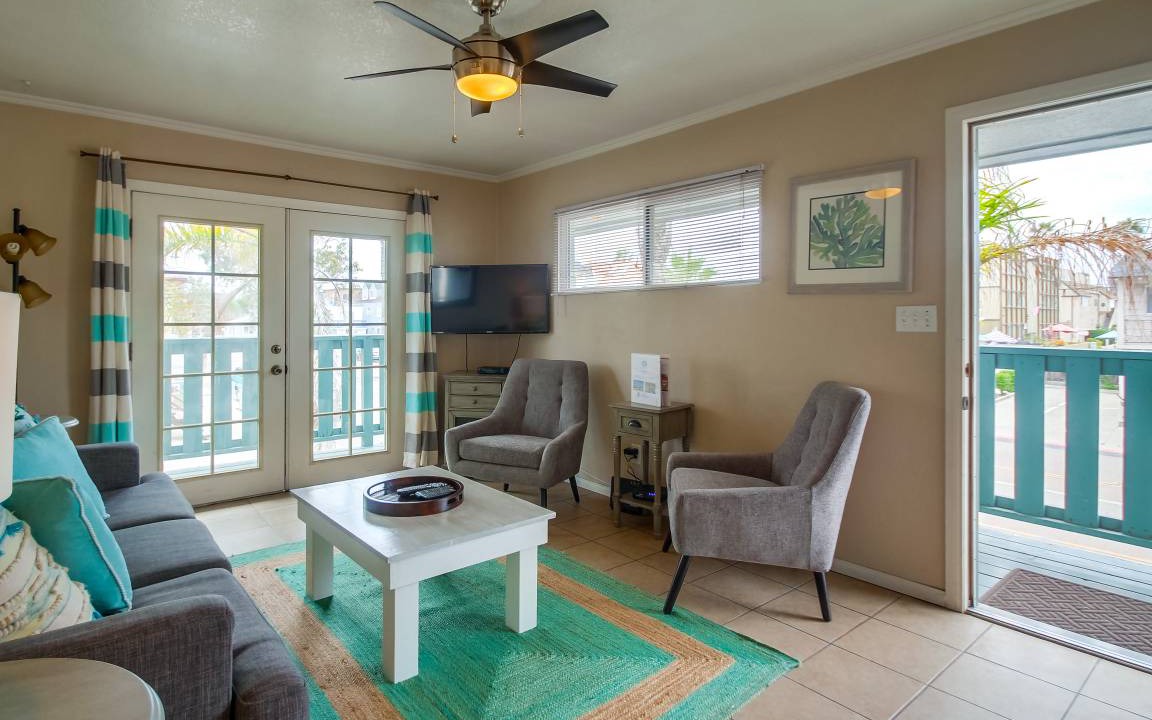 South Mission Beach Condo | Cohasset Condo 2