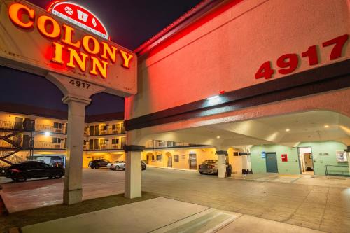 NoHo Arts District Hotel | Colony Inn - North Hollywood - Hotel Near Universal Studios