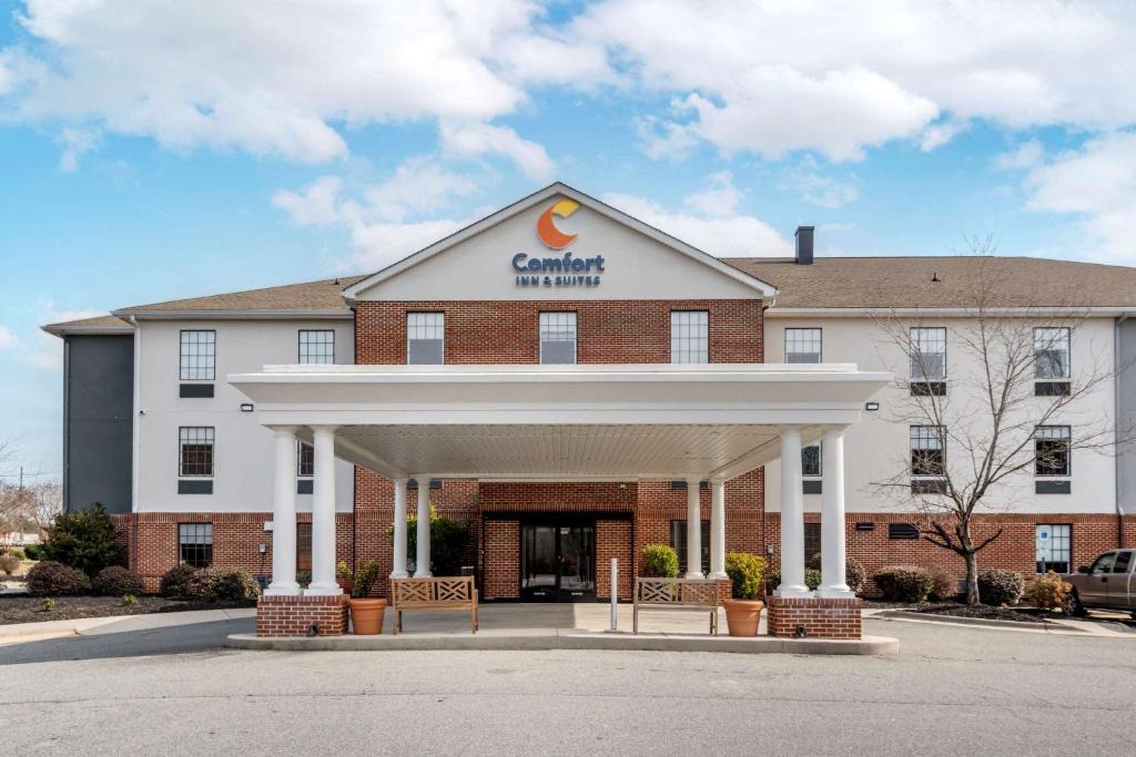 Lexington Hotel | Comfort Inn & Suites Lexington South
