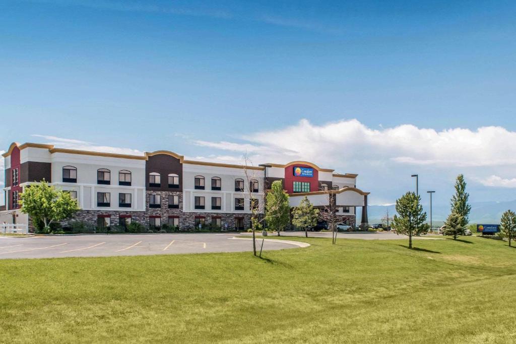 Sheridan Hotel | Comfort Inn & Suites Sheridan