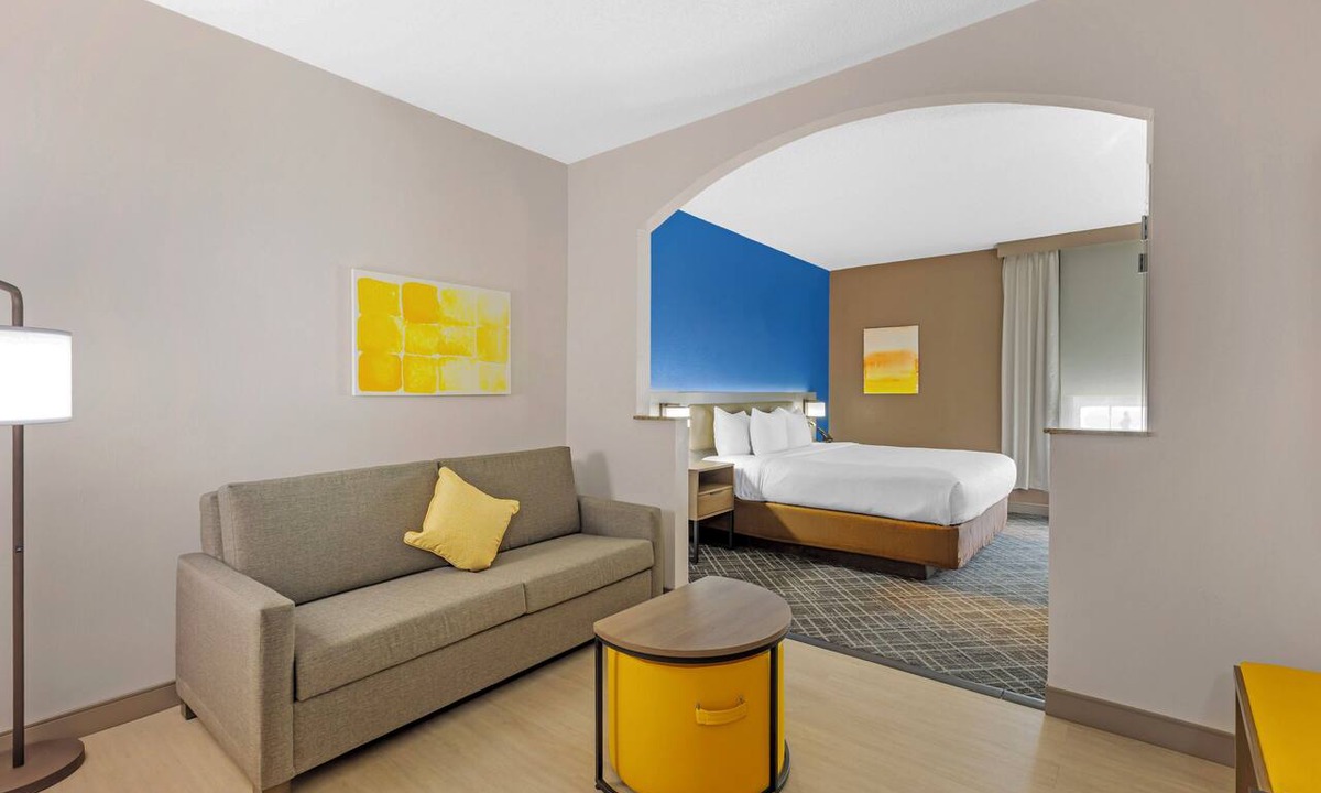 Sumter Hotel | Comfort Suites Sumter near Shaw AFB