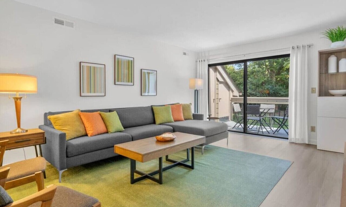 Green Valley Condo | Comfortable Condo for Work or Leisure | Pool & Workspace - Friendly Center Close By