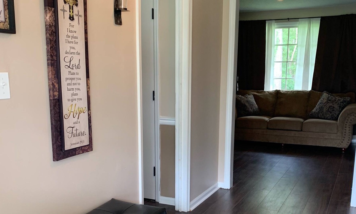 Jacksonville Apartment | Contractor/Traveler/Marine Special: )