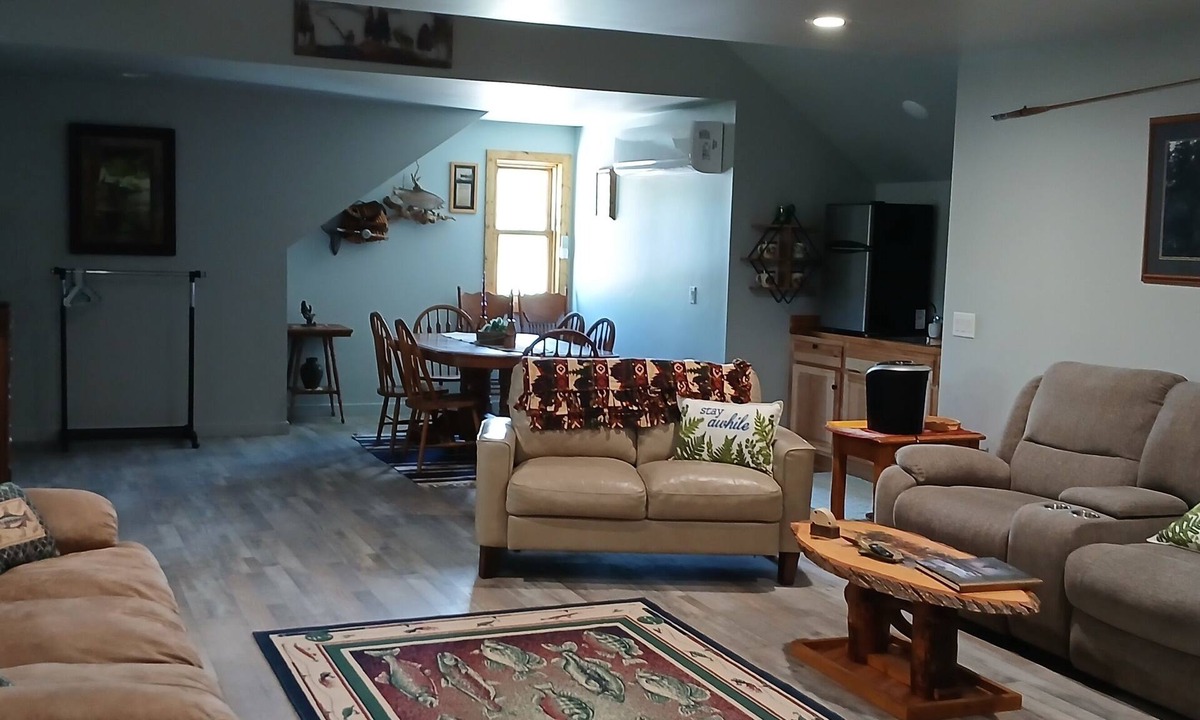 Swan Valley Apartment | Cottonwood Comfort! New 3 Beds 1 Bath, AC, Loft Apartment