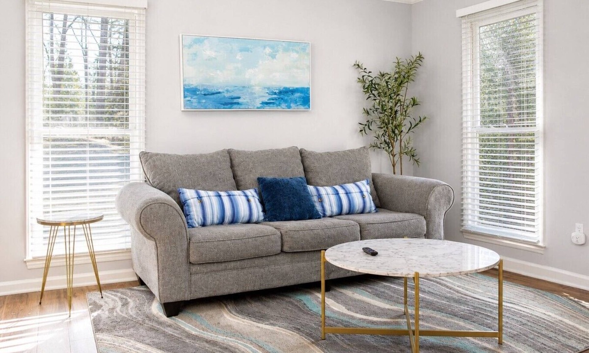 East Raleigh House | Cozy 3-Bedroom Getaway