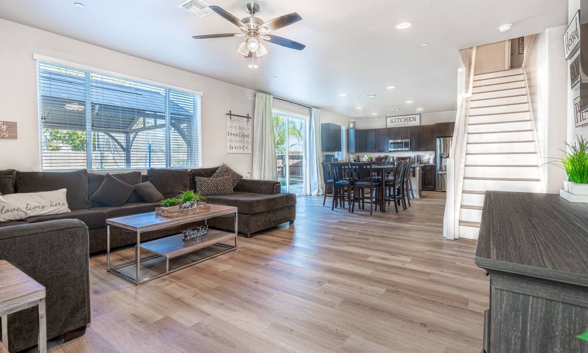 Roosevelt House | Cozy 6-Bedroom home perfect for large groups