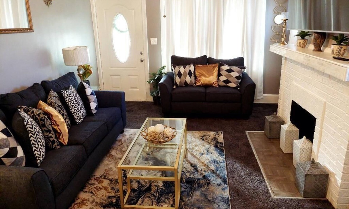 Euclid House | Cozy Bungalow Near Lake and downtown