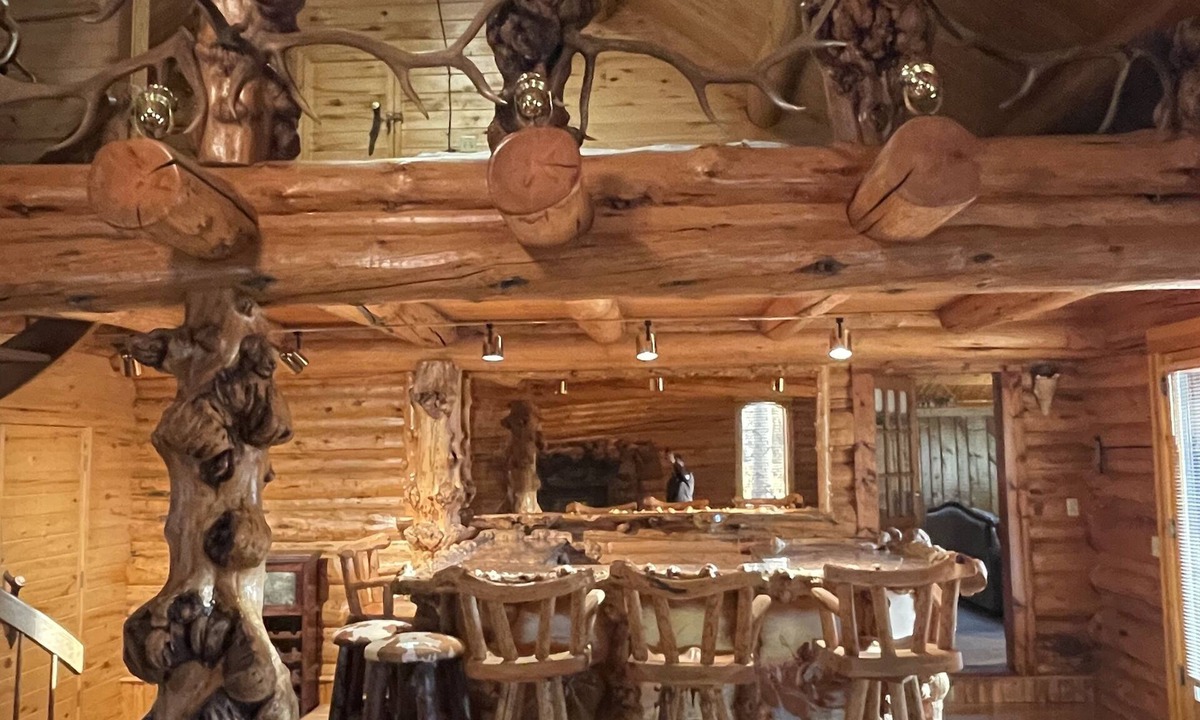 South Park Cabin | Cozy cabin on 5 acres