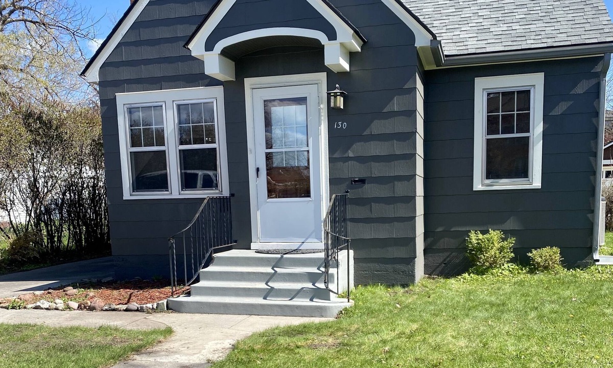 Rose Park House | Cozy, charming 3BR, 2B home blks from downtown Missoula, U of M, lots of shops