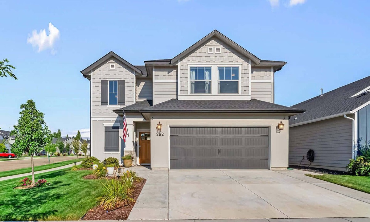 Eagle House | Cozy & Charming Home in Eagle Id