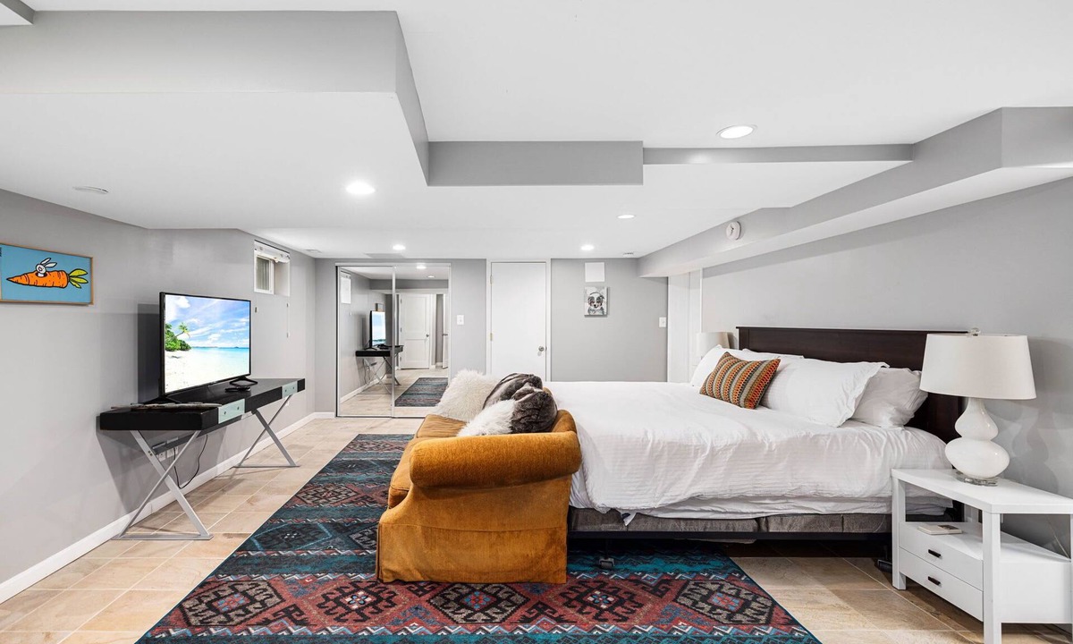 Arlington Apartment | Cozy Clarendon Studio, Minutes Walk to METRO
