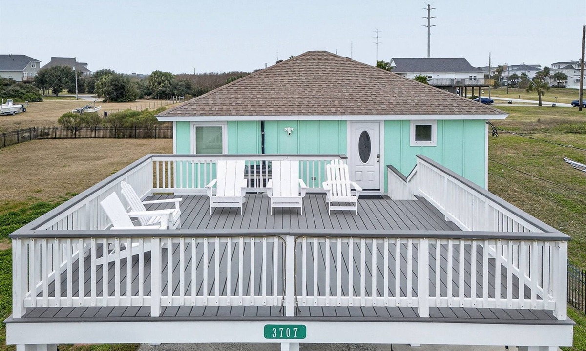 Galveston House | Cozy Cottage w/Gorgeous Views - Near the beach!
