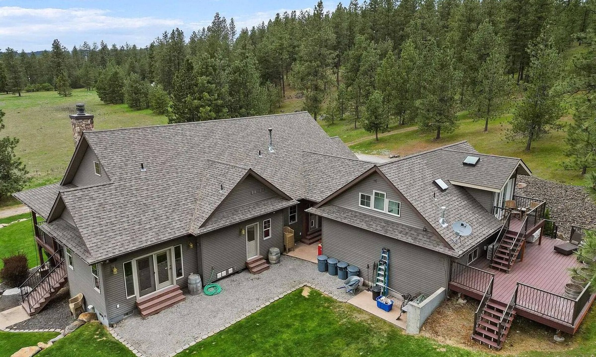 Newman Lake Apartment | Cozy high-end studio on five acre estate in charming Newman Lake.