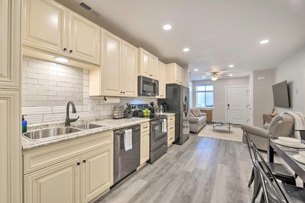 Etna Apartment | Cozy Home Mtn Views, AandC, in Heart of Star Valley