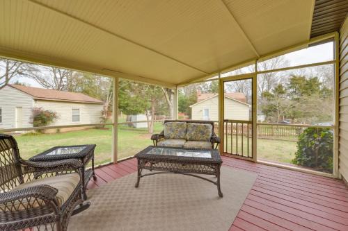 Matthews House | Cozy Home w/Fenced Yard < 1 Mi Downtown Matthews!