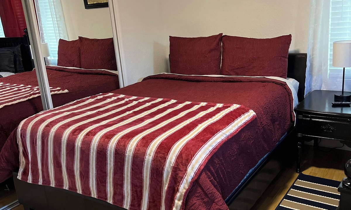 Oak Ridge House | Cozy house in charming Orlando with WiFi, AC