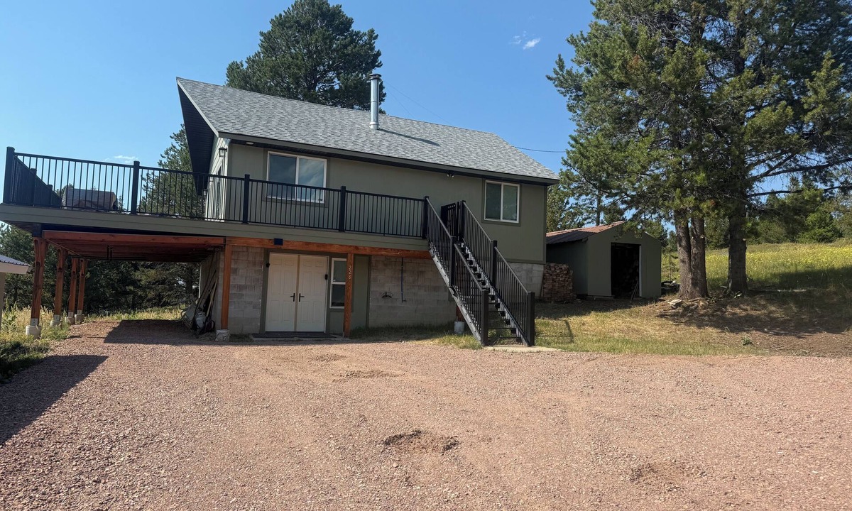 Georgetown Ski Chalet | Cozy Lakeview Cabin – Perfect for Ski Trips & Montana Getaways
