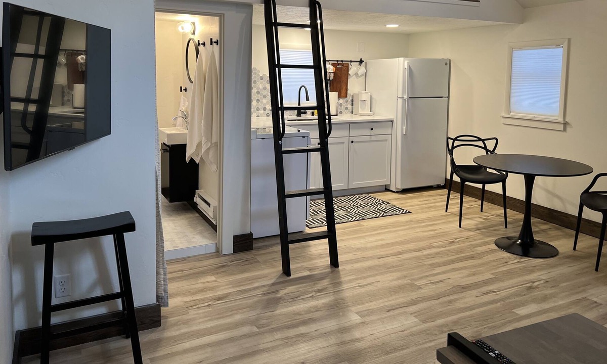 Franklin to the Fort House | Cozy Midtown Tiny Home