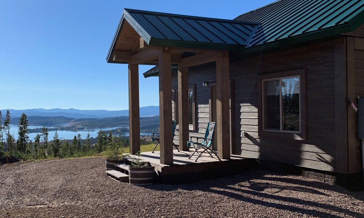 Georgetown House | Cozy new mountain guesthouse with epic view of Georgetown Lake and Pintler Range