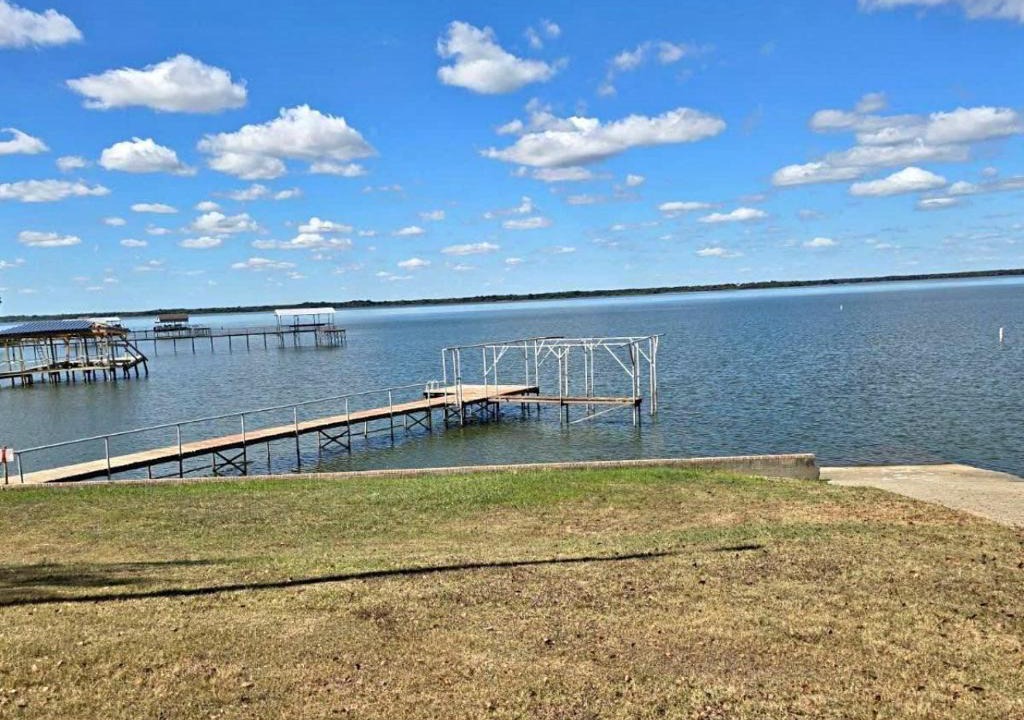 West Tawakoni House | Cozy Private Room Lake Tawakoni Home Near Park Pier