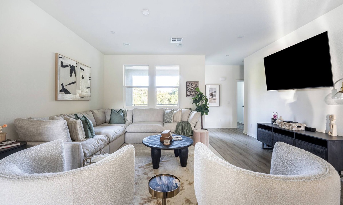 Lemon Grove Condo | Cozy Stay Near San Diego With 2 Car Garage