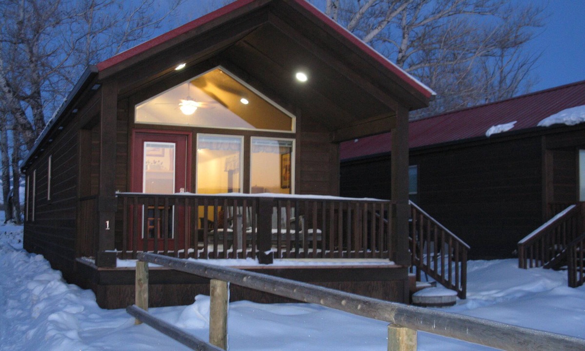 Woman Cottage | Buffalo