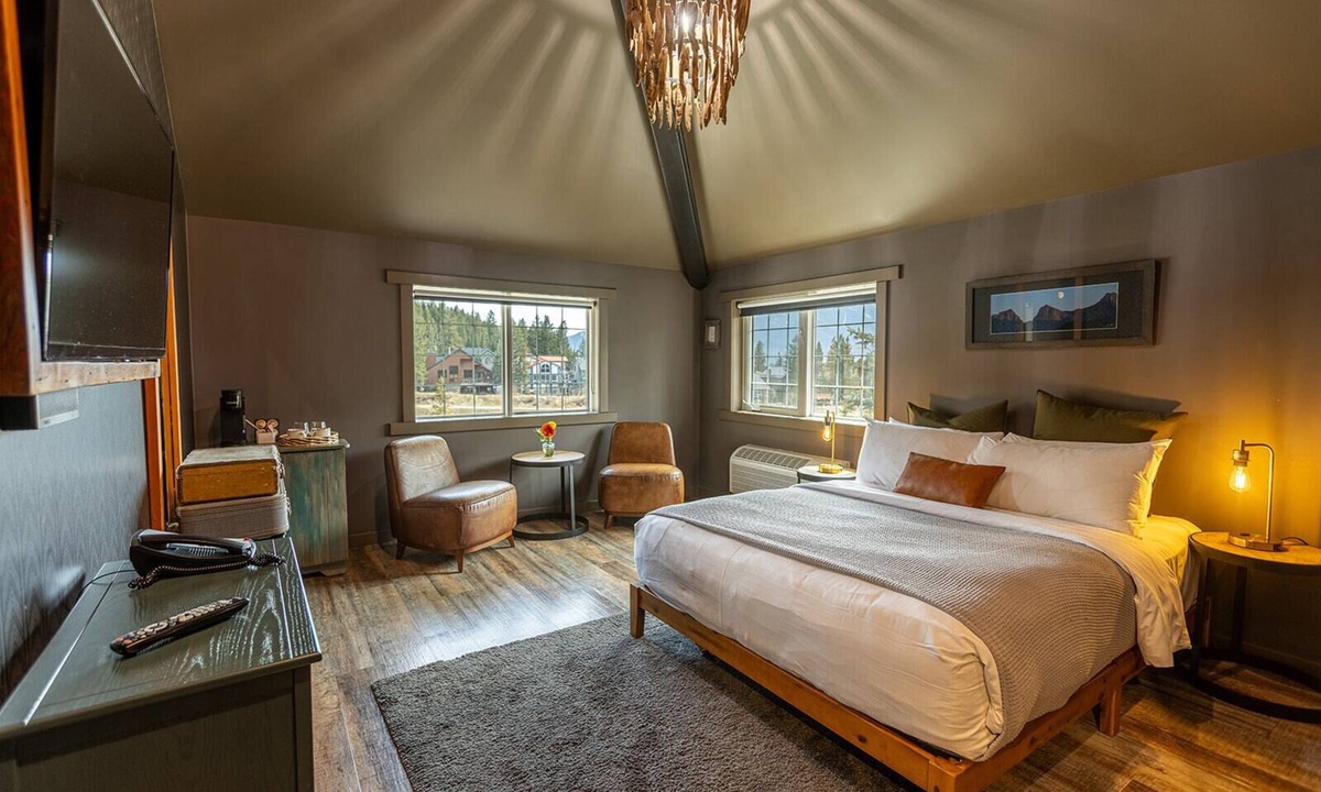 Eagle Terrace Hotel | Creekside Villa