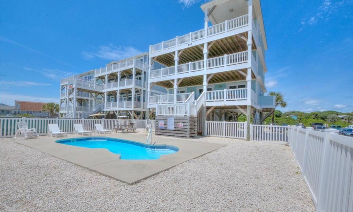 Yaupon Beach House | Current Sea: Oceanfront 7BR house in Oak Island, sleeps 16, ideal for family fun!