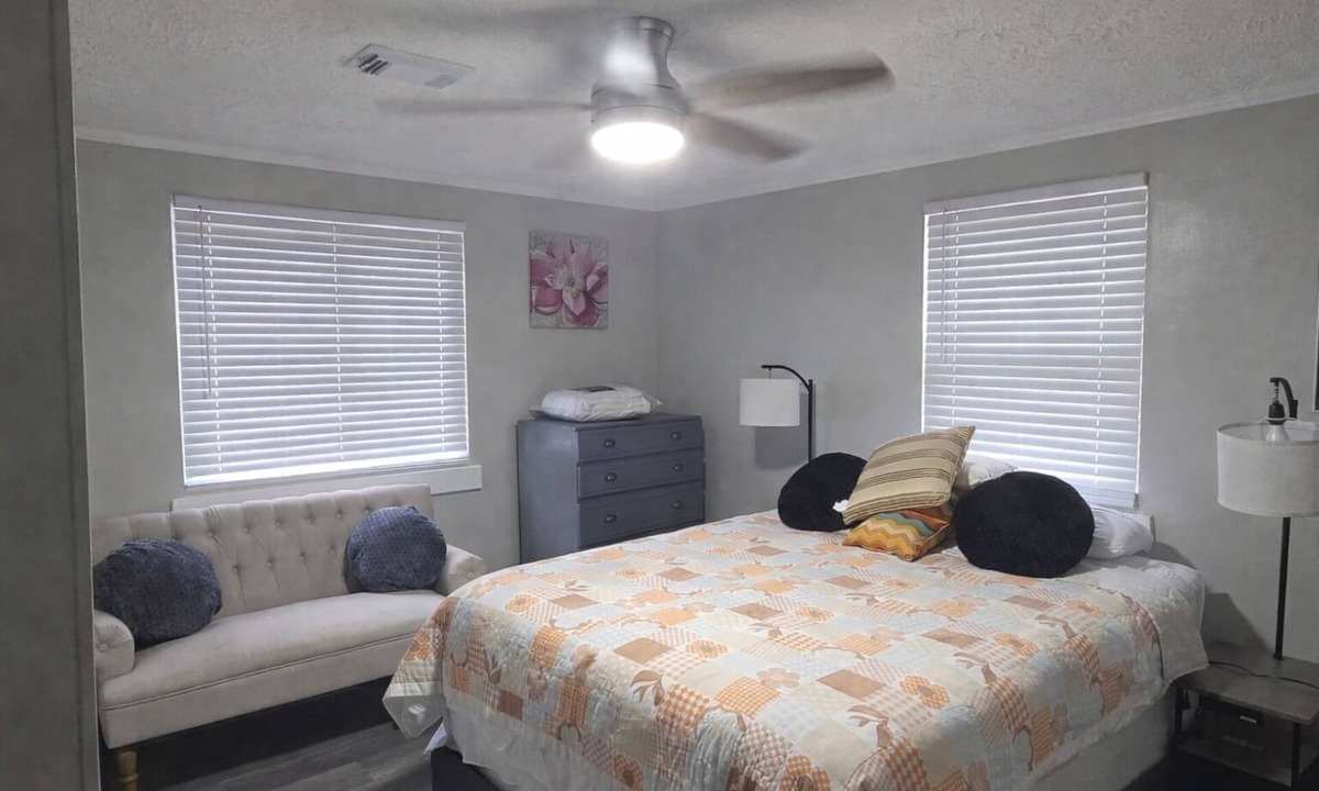 Eau Claire House | Cute 3BR 1.5 Bath, Fully Renovated Bungalow in Downtown Columbia, SC.