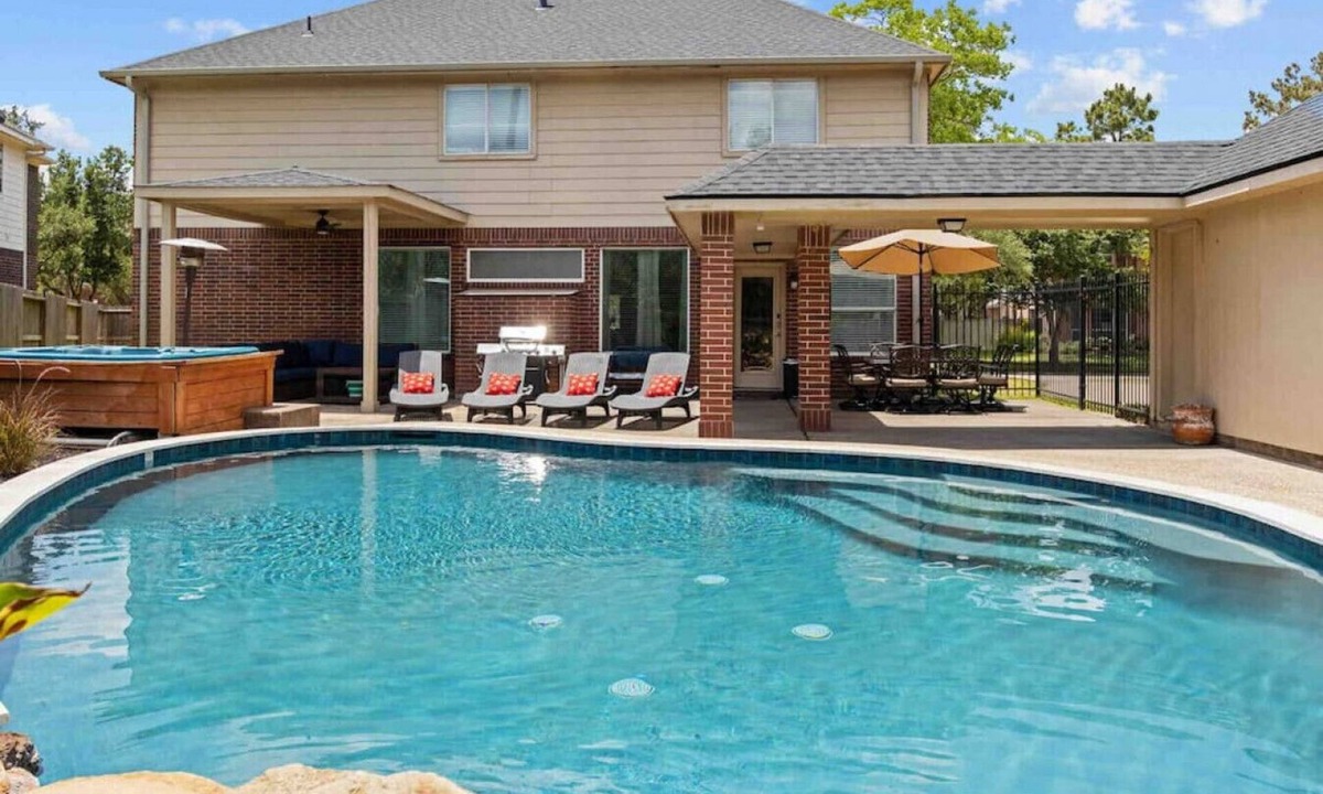 Cypress House | Cypress 4BR Sleeps 20 | Pool, Hot Tub, Theater, Billiards, EV Charger