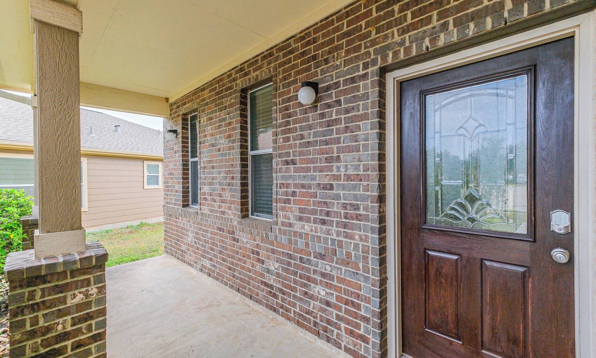 Cypress House | Cypress Oasis: Newly Furnished 4-bedroom house, Spacious Backyard, and Relaxing