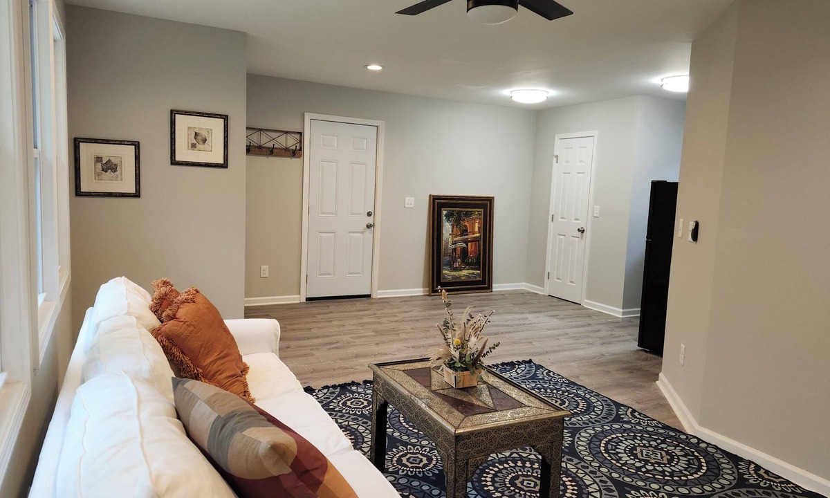Underwood Hills Apartment | Defoor Diamond World Cup Guest Suite- Private and Peaceful