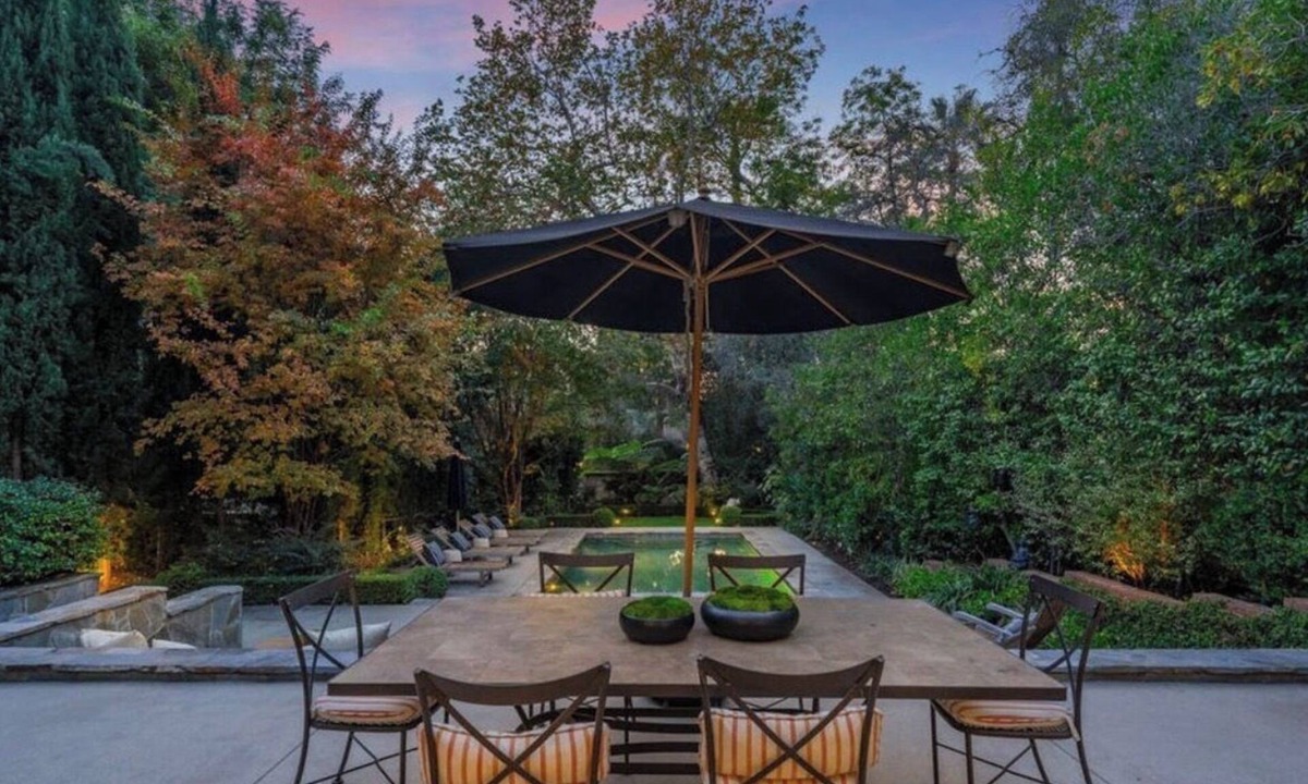 South Arroyo House | Delightful 4-bedroom estate in charming Pasadena perfect for relaxing