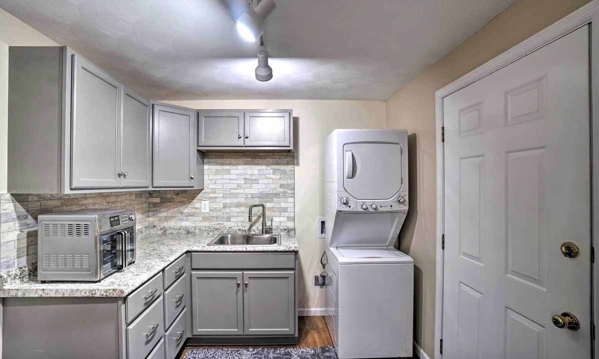 Tipp City Apartment | Delightful Tipp City Unit w/Covered Patio!