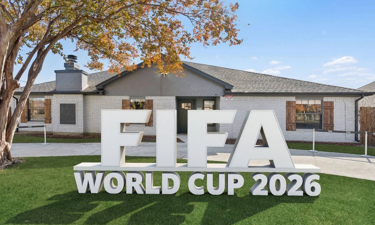 North Richland Hills House | DFW Basecamp ✨ Sleeps 16 ⚽ MAJOR INTERNATIONAL SPORTING EVENT Retreat ✦ 🤠 Stockyards ✦ 🎤 Karaoke ✦ 🏀 Court 🌌