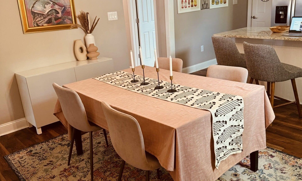 Mosby House | Discover Comfort & Convenience at Our Euclid Ave Oasis