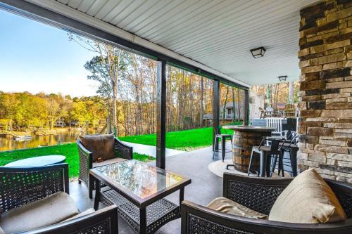 Southmont House | Dock & Hot Tub at High Rock Lake Retreat