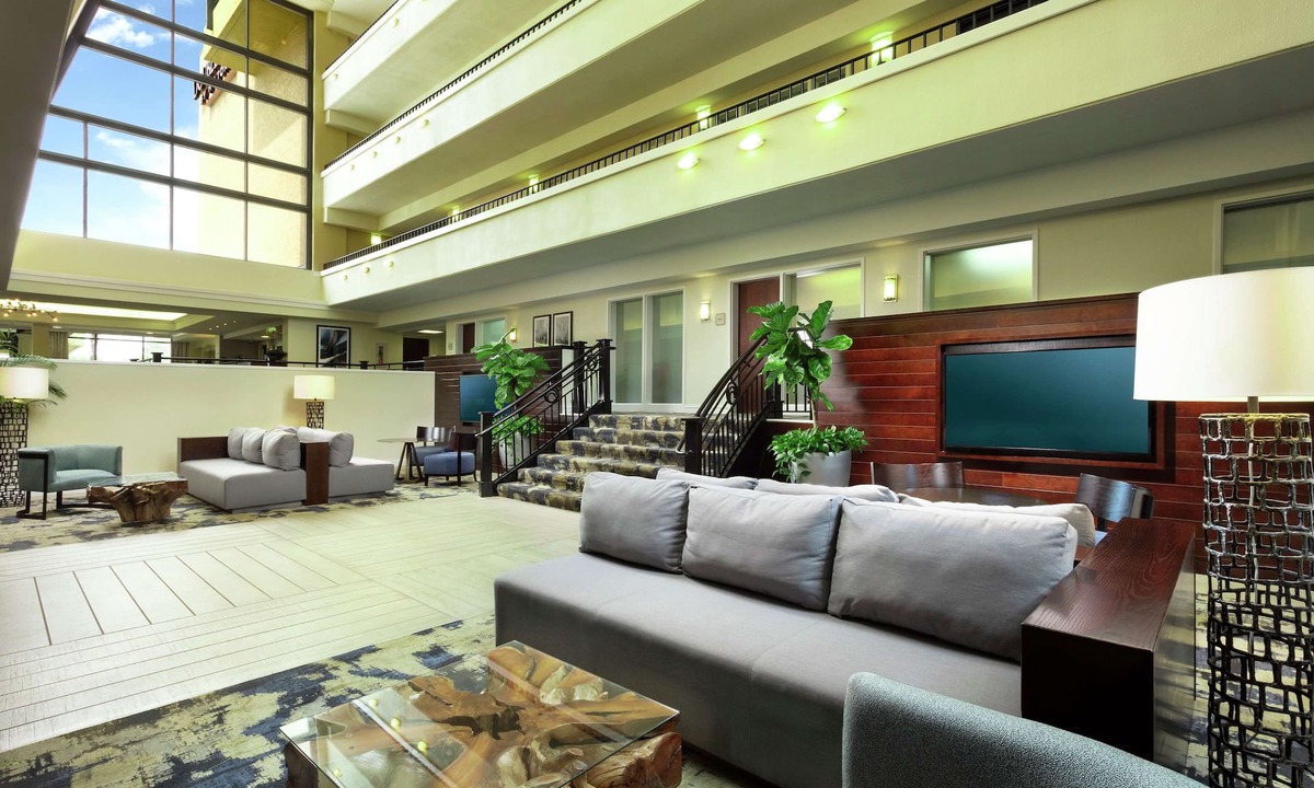 Seven Oaks Hotel | Doubletree by Hilton Columbia, SC