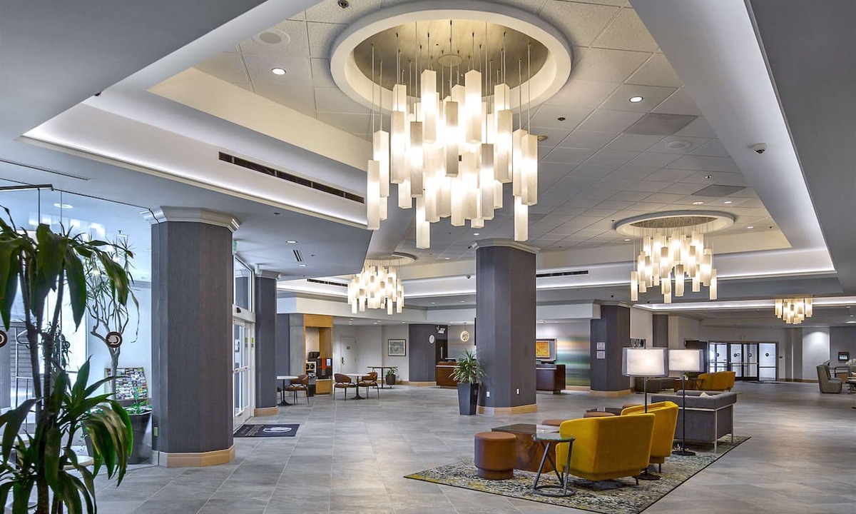 Modesto Hotel | DoubleTree by Hilton Hotel Modesto