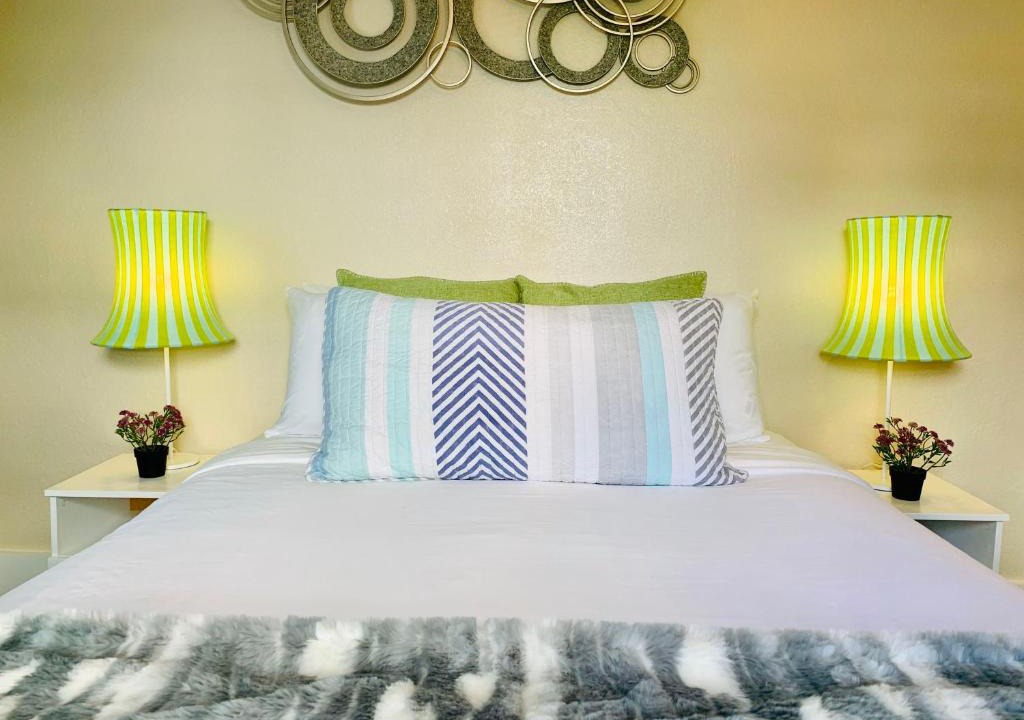 Cortez Hill House | DOWNTOWN Clean & Comfortable Private Room