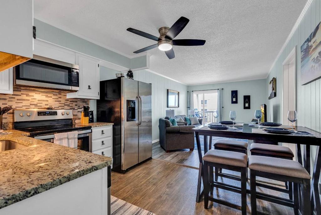 Houston Apartment | Downtown! Generous