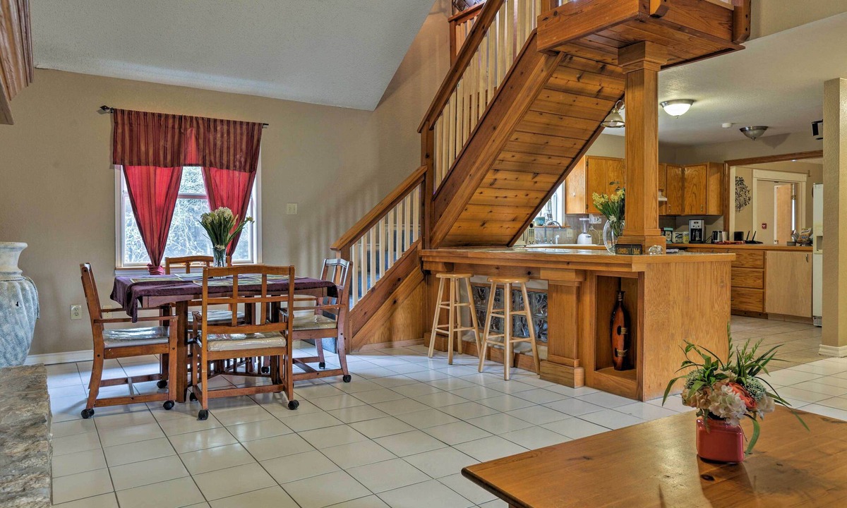 Dripping Springs House | Dripping Springs Home w/Deck, Near Wedding Venue