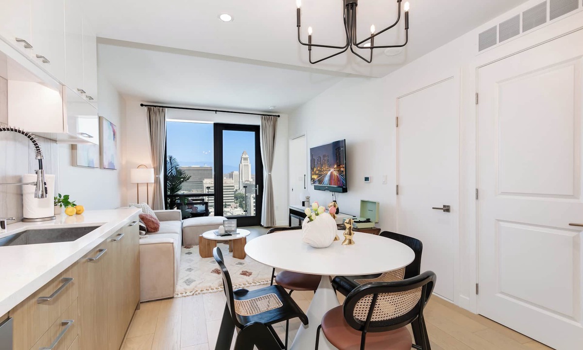 Historic Core Condo | DTLA Skyline View & Luxe 1Bd w/Private Balcony 🌟Stunning Brand New Condo🌟