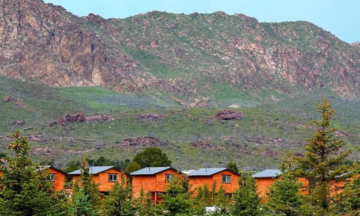 Dutch John Cabin | Dutch John Resort