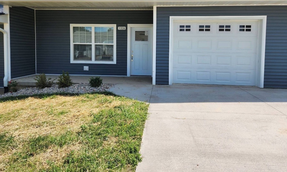 Mount Pleasant House | E. Monroe Creek Condo #2