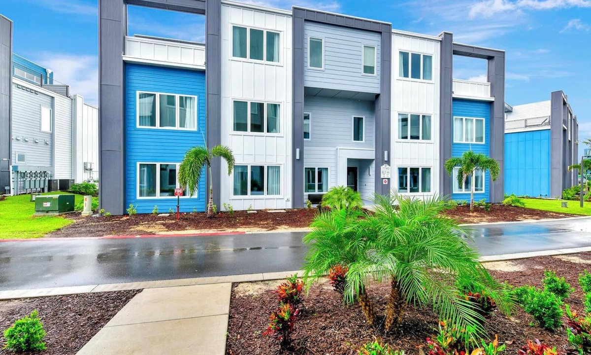 Reunion Hotel | Elegant Escape Condo near Disney with Resort & Waterpark Access - B46-131