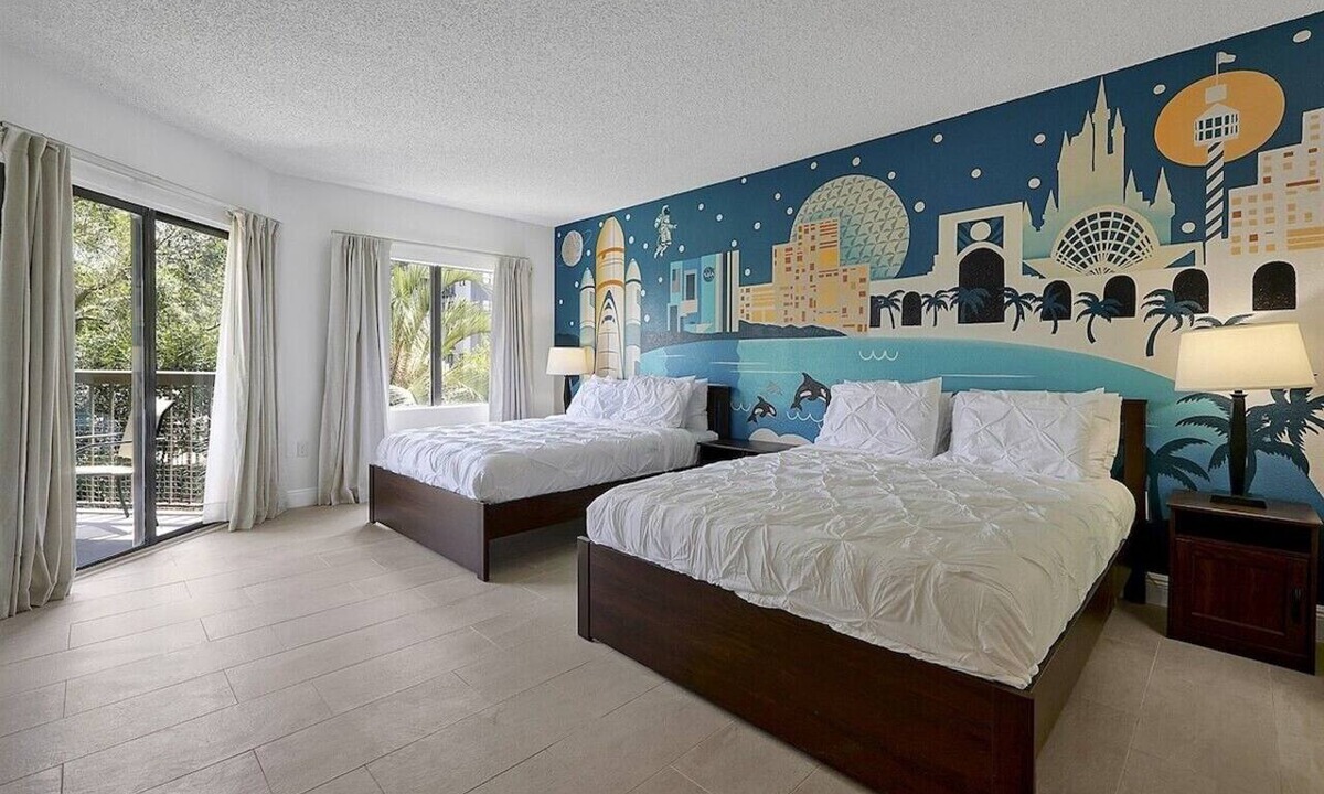 Florida Center Condo | Enclave Refurbished Condo: Just 2mi to Universal!